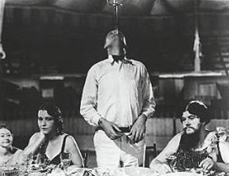 1932_Delno Fritz & Cast in Freaks